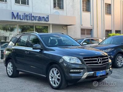 Usata Mercedes ML250 204 CV (150 kW) 2012 Grigio SUV