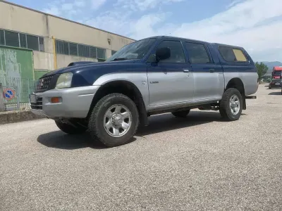 Usata Mitsubishi L200