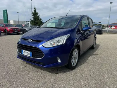 Usata Ford B-MAX Titanium 87 CV (63 kW) 2017 Blu/azzurro Monovolume