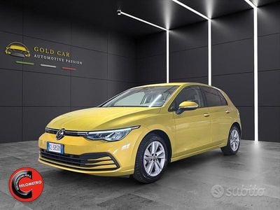 Usata VW Golf VIII Life 110 CV (80 kW) 2022 Giallo Berlina