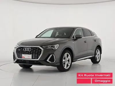 Usata Audi Q3 Sportback S-Line 193 CV (141 kW) 2024 Grigio SUV