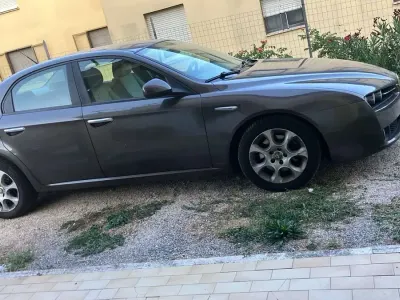 Usata Alfa Romeo 159 Progression 150 CV (110 kW) 2006 Grigio Berlina