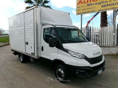 Usata Iveco Daily 136 CV (100 kW) 2021 Bianco Berlina
