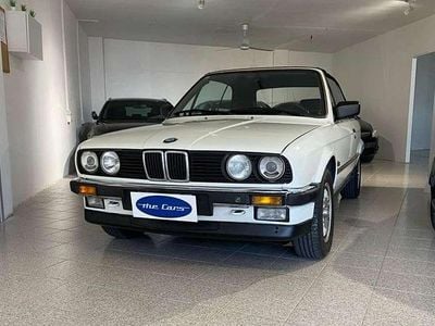 Usata BMW 320 Cabriolet 129 CV (94 kW) 1990 Bianco Cabrio