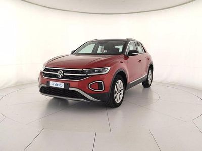 Usata VW T-Roc Style 110 CV (80 kW) 2022 Kings red metallizzato deep black perlat SUV