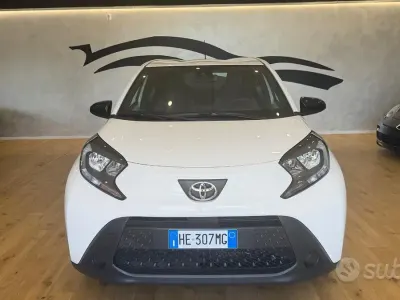 Usata Toyota Aygo X Active 72 CV (52 kW) 2025 Bianco SUV