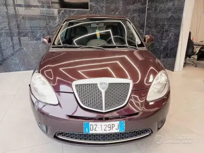 Usata Lancia Ypsilon 77 CV (56 kW) 2010 Bordeaux Utilitaria