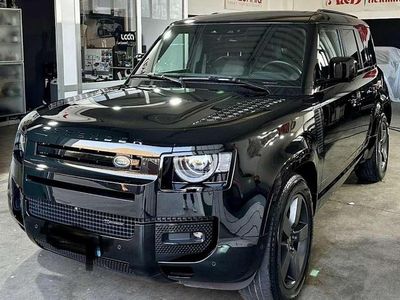 Usata 2023 Land Rover Defender HSE Dynamic SUV | 66.500 € (Cara)