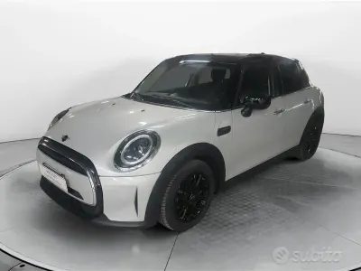 Usata Mini Cooper Classic 136 CV (100 kW) 2022 Bianco Utilitaria