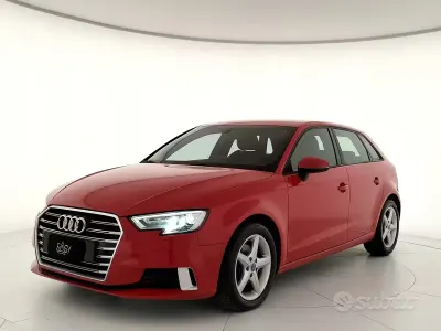 Usata Audi A3 Ambiente 110 CV (80 kW) 2017 Rosso Berlina