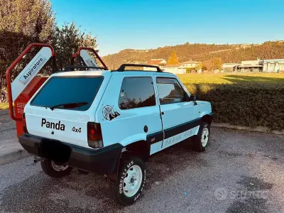 Usata Fiat Panda Club 50 CV (36 kW) 1992 Bianco Berlina