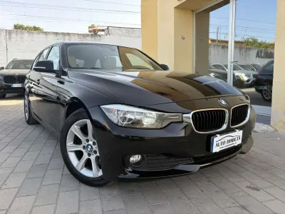 Usata BMW 318 143 CV (105 kW) 2012 Nero Station wagon