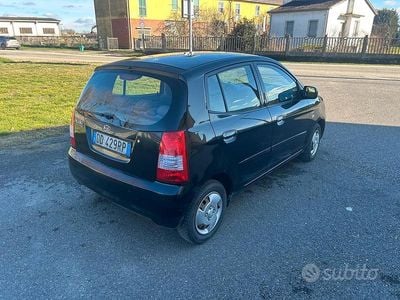 Usata Kia Picanto EX 65 CV (47 kW) 2006 Nero Utilitaria