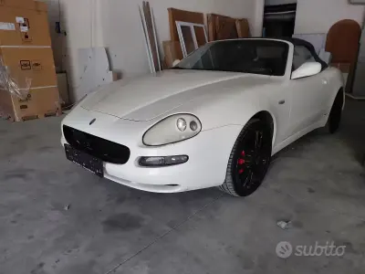 Usata Maserati Spyder 390 CV (286 kW) 2002 Cabrio