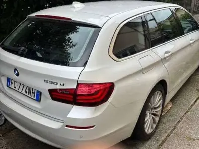 Usata BMW 530 254 CV (186 kW) 2016 Bianco Station wagon