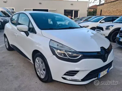 Usata Renault Clio IV 75 CV (55 kW) 2016 Berlina