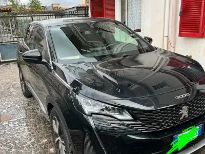 Usata Peugeot 3008 Allure 131 CV (96 kW) 2023 Nero SUV