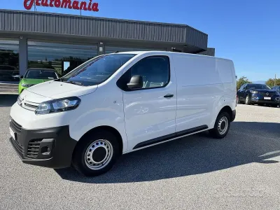 Usata Citroën Jumpy 120 CV (88 kW) 2020 Bianco Monovolume