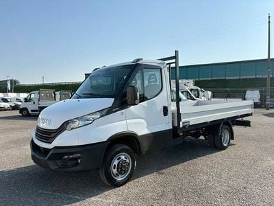 Usata Iveco Daily 2023 Bianco
