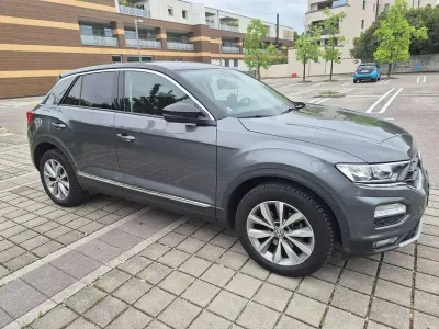 Usata VW T-Roc Style 116 CV (85 kW) 2020 Grigio SUV