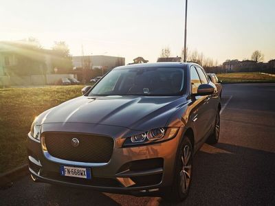 usata Jaguar F-Pace F-Pace2.0d i4 Prestige awd 240cv auto my18