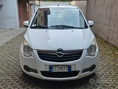Usata Opel Agila 86 CV (63 kW) 2010 Utilitaria