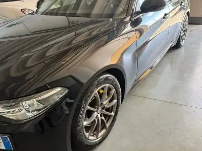 Usata Alfa Romeo Giulia Super 180 CV (132 kW) 2017 Nero Berlina