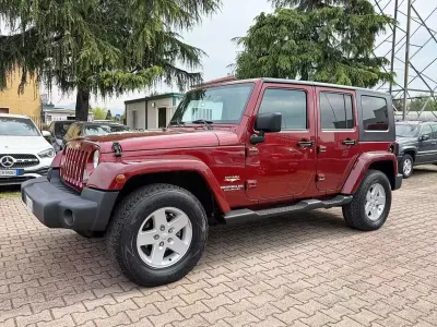 Usata Jeep Wrangler Unlimited Sahara 177 CV (130 kW) 2008 Rosso SUV