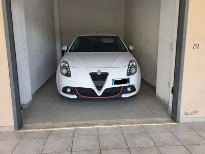 Usata Alfa Romeo Giulietta Super 120 CV (88 kW) 2017 Utilitaria