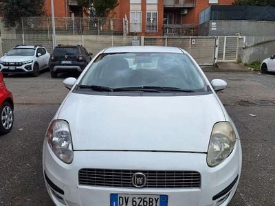 Usata Fiat Grande Punto Active 77 CV (56 kW) 2008 Bianco Utilitaria
