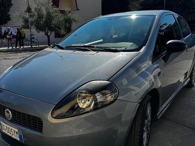 Usata Fiat Grande Punto 75 CV (55 kW) 2007 Grigio Utilitaria