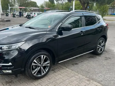 Usata Nissan Qashqai N-Connecta 116 CV (85 kW) 2018 Nero SUV