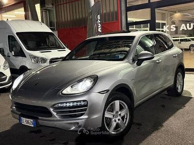 Usata Porsche Cayenne 245 CV (180 kW) 2012 Argento SUV
