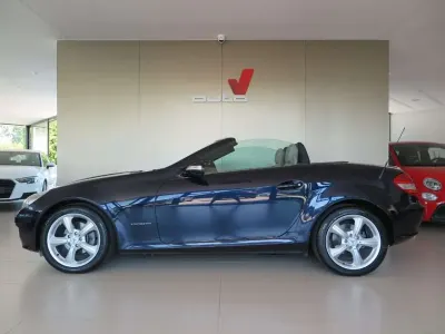 Usata Mercedes SLK200 163 CV (119 kW) 2006 Blu Cabrio