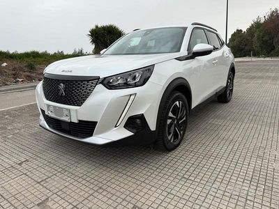Usado Peugeot 2008 Allure 131 HP (96 kW) 2021 Branco SUV