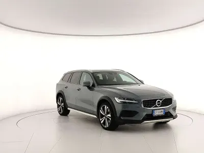 Usata Volvo V60 CC Business Edition 197 CV (144 kW) 2021 Station wagon