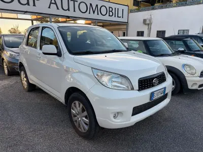 Usata Daihatsu Terios 104 CV (76 kW) 2011 Bianco SUV