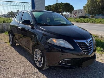 Usata Lancia Ypsilon S 95 CV (69 kW) 2012 Nero Utilitaria