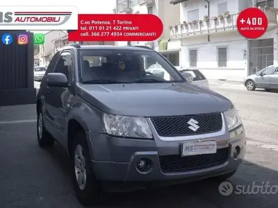 Usata Suzuki Grand Vitara 129 CV (94 kW) 2005 Grigio scuro SUV