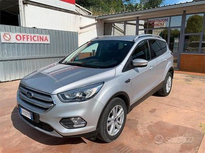 Usata Ford Kuga S 120 CV (88 kW) 2018 Grigio SUV