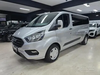 Usata Ford Transit Custom Trend 131 CV (96 kW) 2022 Grigio Station wagon