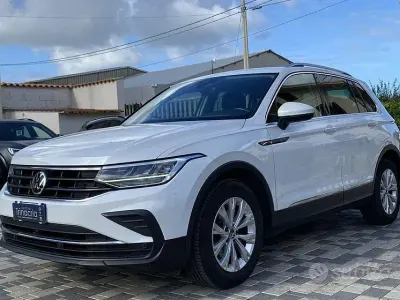 Usata VW Tiguan Life 150 CV (110 kW) 2021 Bianco SUV
