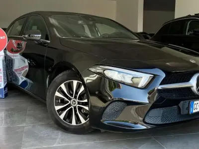 Usata Mercedes A180 Premium 116 CV (85 kW) 2020 Nero Berlina