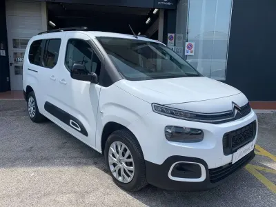 Usata Citroën Berlingo Feel 131 CV (96 kW) 2022 Bianco Monovolume
