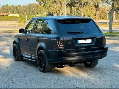 Usado Land Rover Range Rover Sport 190 HP (139 kW) 2009 SUV