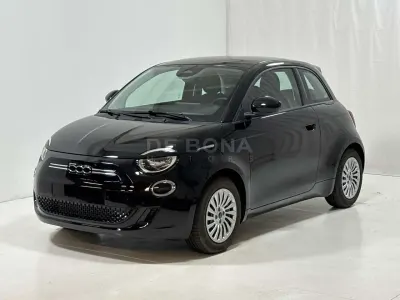 Nuova Fiat 500e Tech 86 kW (118 CV) 2026 Nero cinema Berlina
