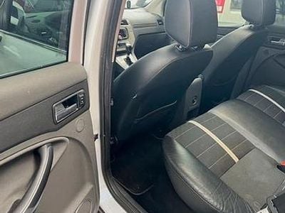 Usata Ford Kuga Titanium 163 CV (119 kW) 2011 Bianco SUV