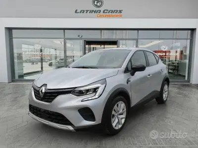 Usata Renault Captur Business 91 CV (66 kW) 2021 Grigio SUV