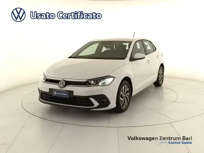 Usata VW Polo Life 95 CV (69 kW) 2023 Bianco Utilitaria