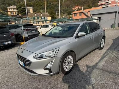 Begagnad Ford Focus Titanium 125 HK (91 kW) 2018 Grå Sedan